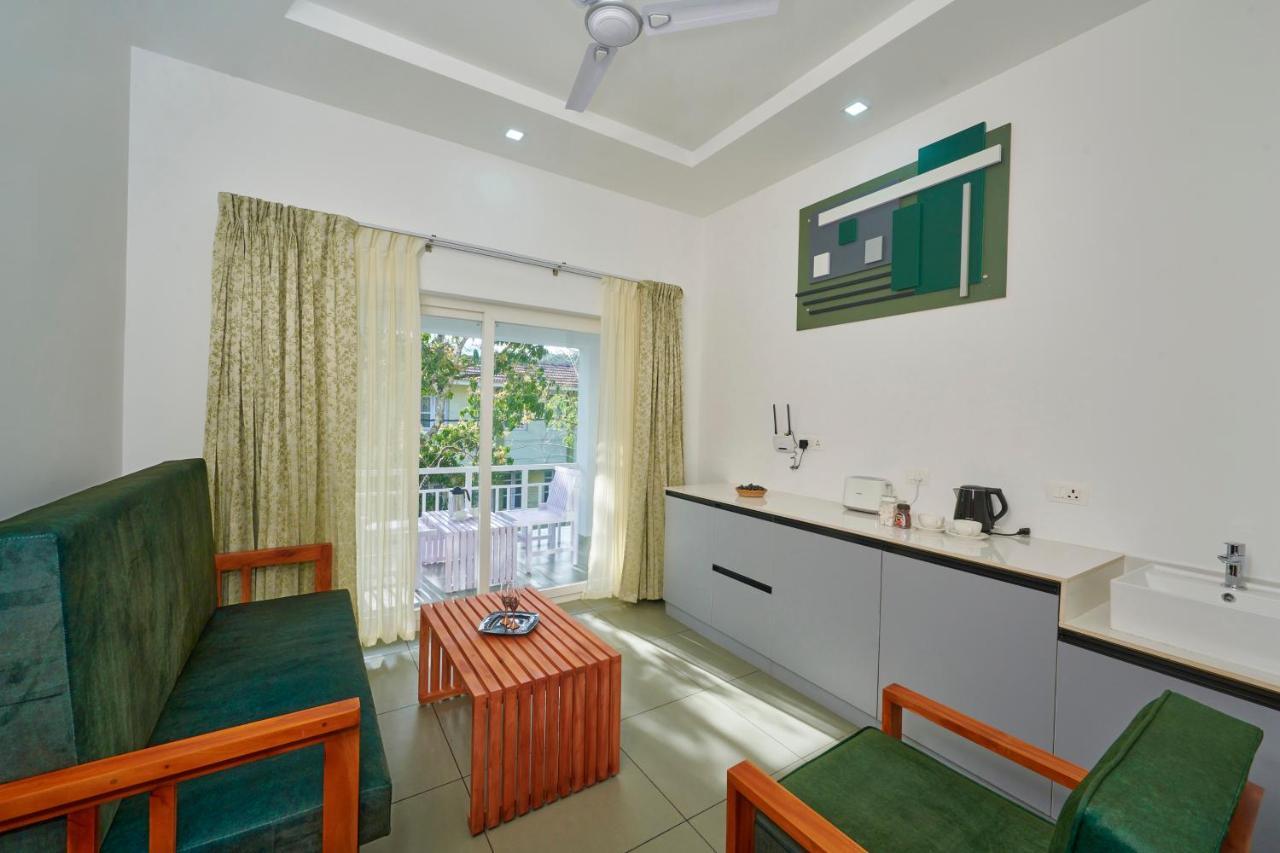 The Elms Thekkady Hotel Exterior photo
